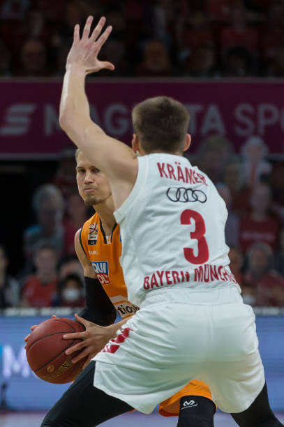 比赛中攻入 比赛中攻入