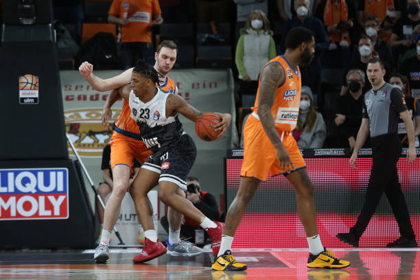 妻子之间的 妻子之间的